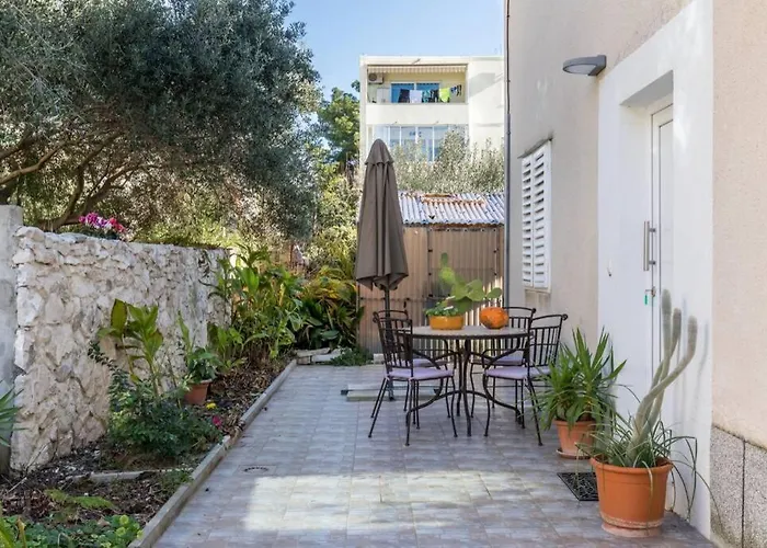 Buki **** Apartment *